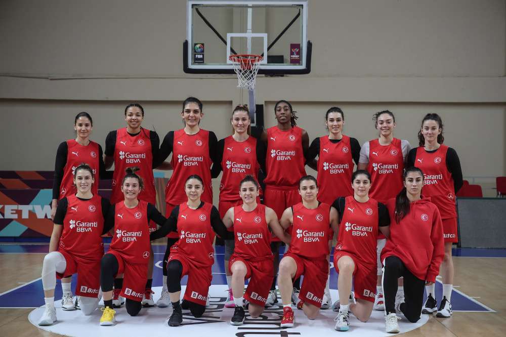 PUMA’dan Kadın Milli Basketbol Takımı’na destek