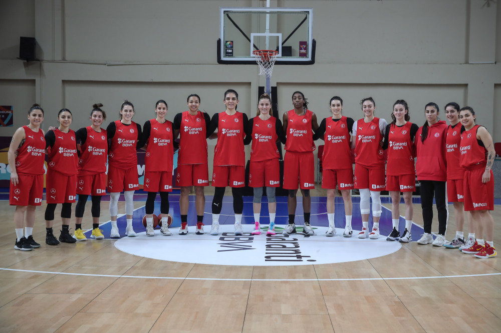 PUMA’dan Kadın Milli Basketbol Takımı’na destek
