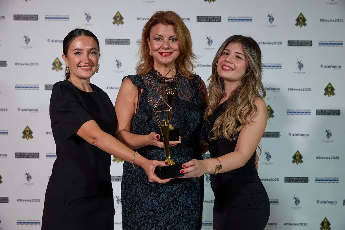Bingo ve Molped Stevie Awards’le Taçlandırıldı