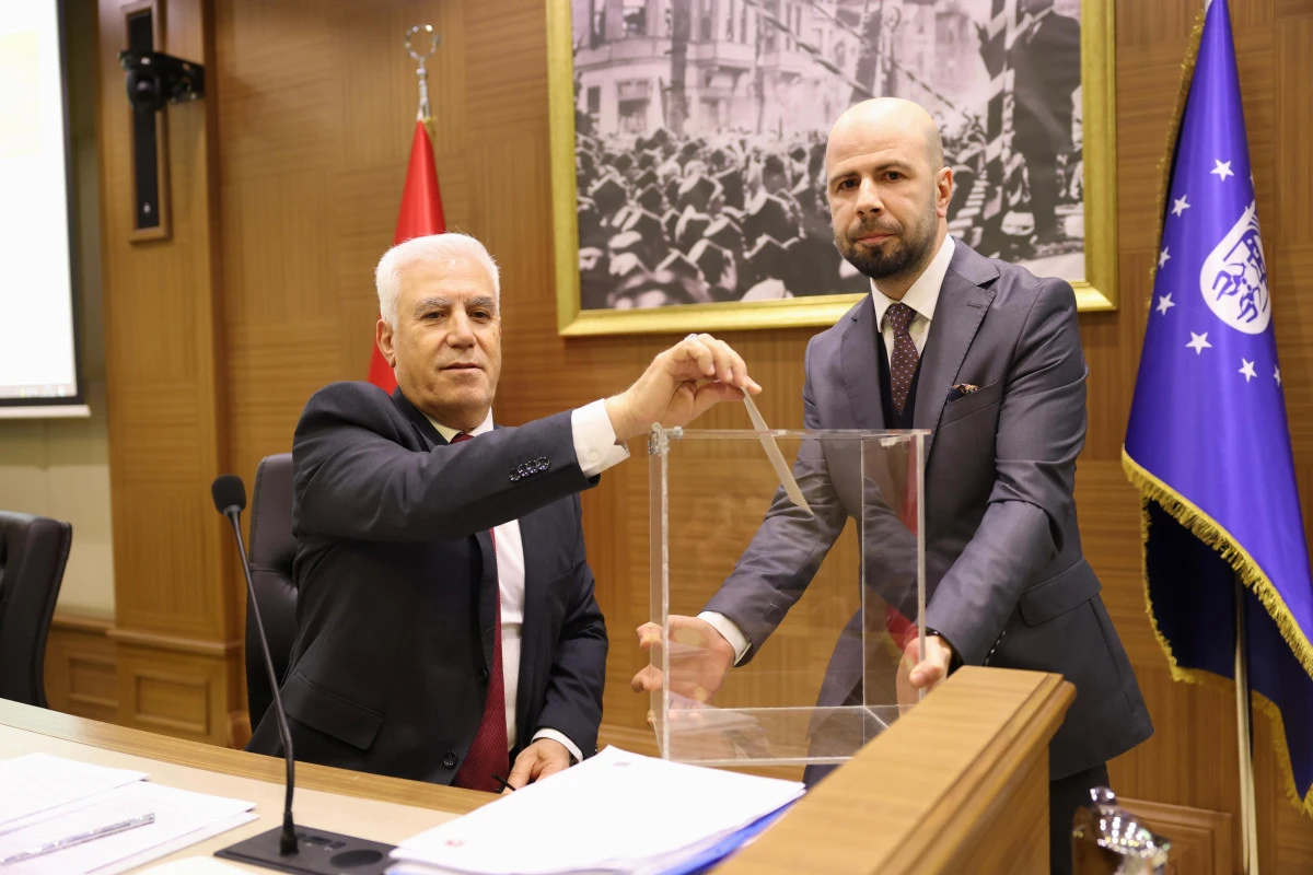 Bursa B&uuml;y&uuml;kşehir Belediye Başkanı Bozbey&rsquo;den Su Tasarrufu &Ccedil;ağrısı