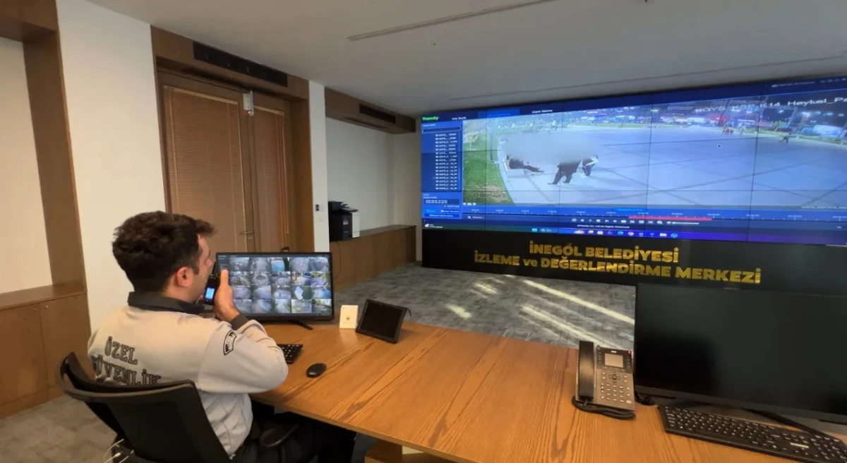 Çekirdek Keyfi Pahalıya Patladı: Hem Temizlediler Hem De Ceza Yediler