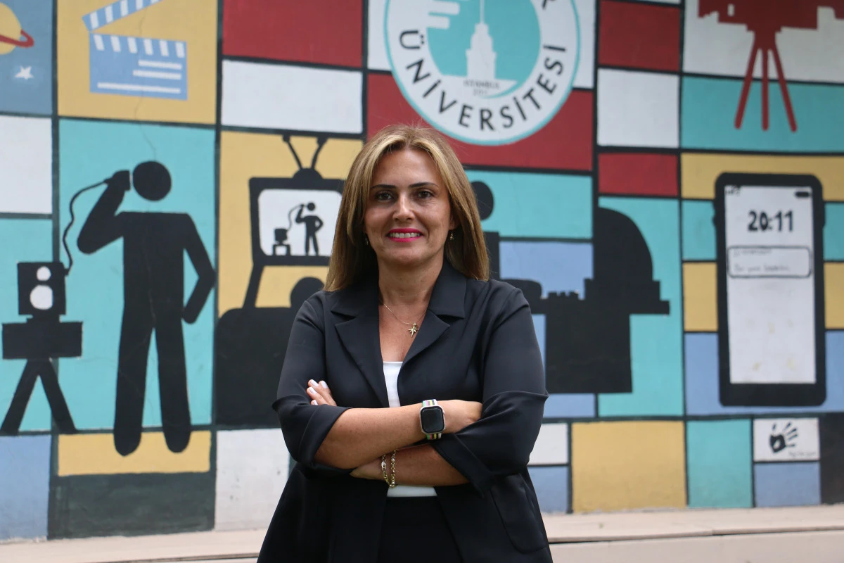 Dijital d&uuml;nyada da insan kalmayı &ouml;ğrenmemiz gerekiyor