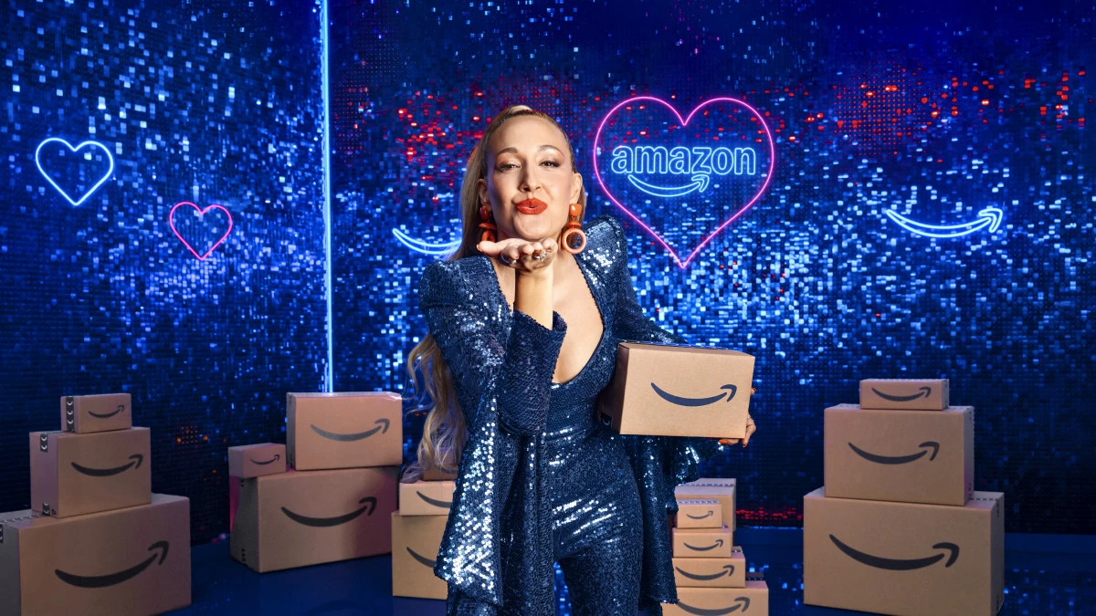 Gupse &Ouml;zay ve Amazon&rsquo;dan Alb&uuml;m S&uuml;rprizi