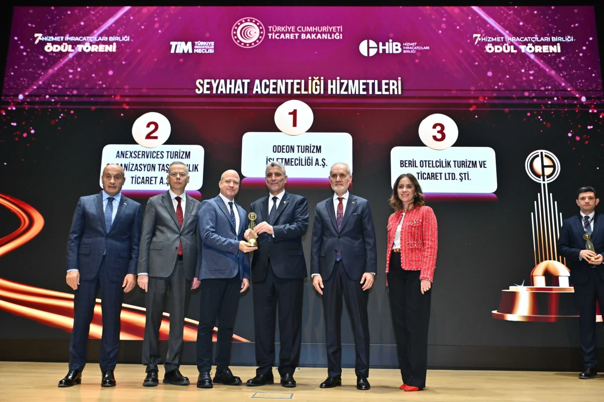 Hizmet ihracatı ödüllerinde çifte başarı