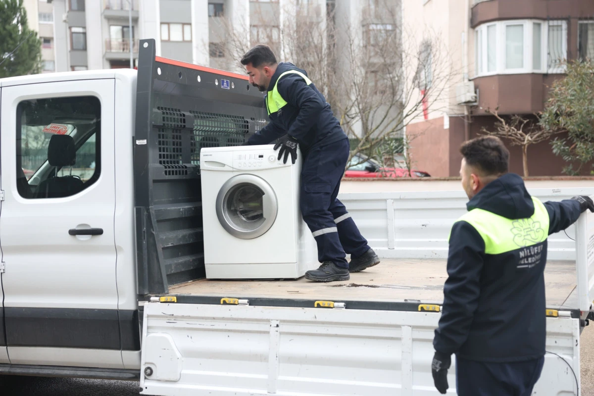 Nil&uuml;fer&rsquo;de elektronik atıklar  kontroll&uuml; şekilde toplanıyor