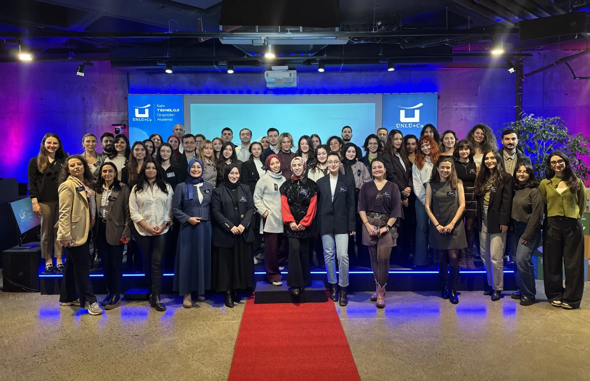 &Uuml;nl&uuml; & Co Kadın Teknoloji Girişimcileri Akademisi, 10. Yılında Etkisini B&uuml;y&uuml;t&uuml;yor
